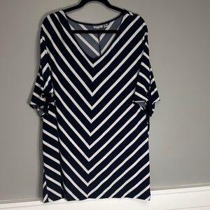Croft & Barrow Chevron Striped V-Neck Tunic